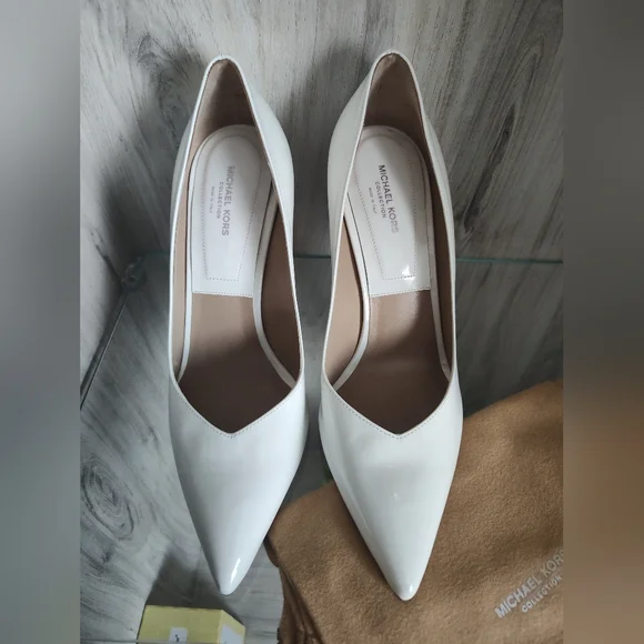 Michael Kors Collection Muse Runway Patent White Women's Heels SZ 37 - Picture 2 of 10